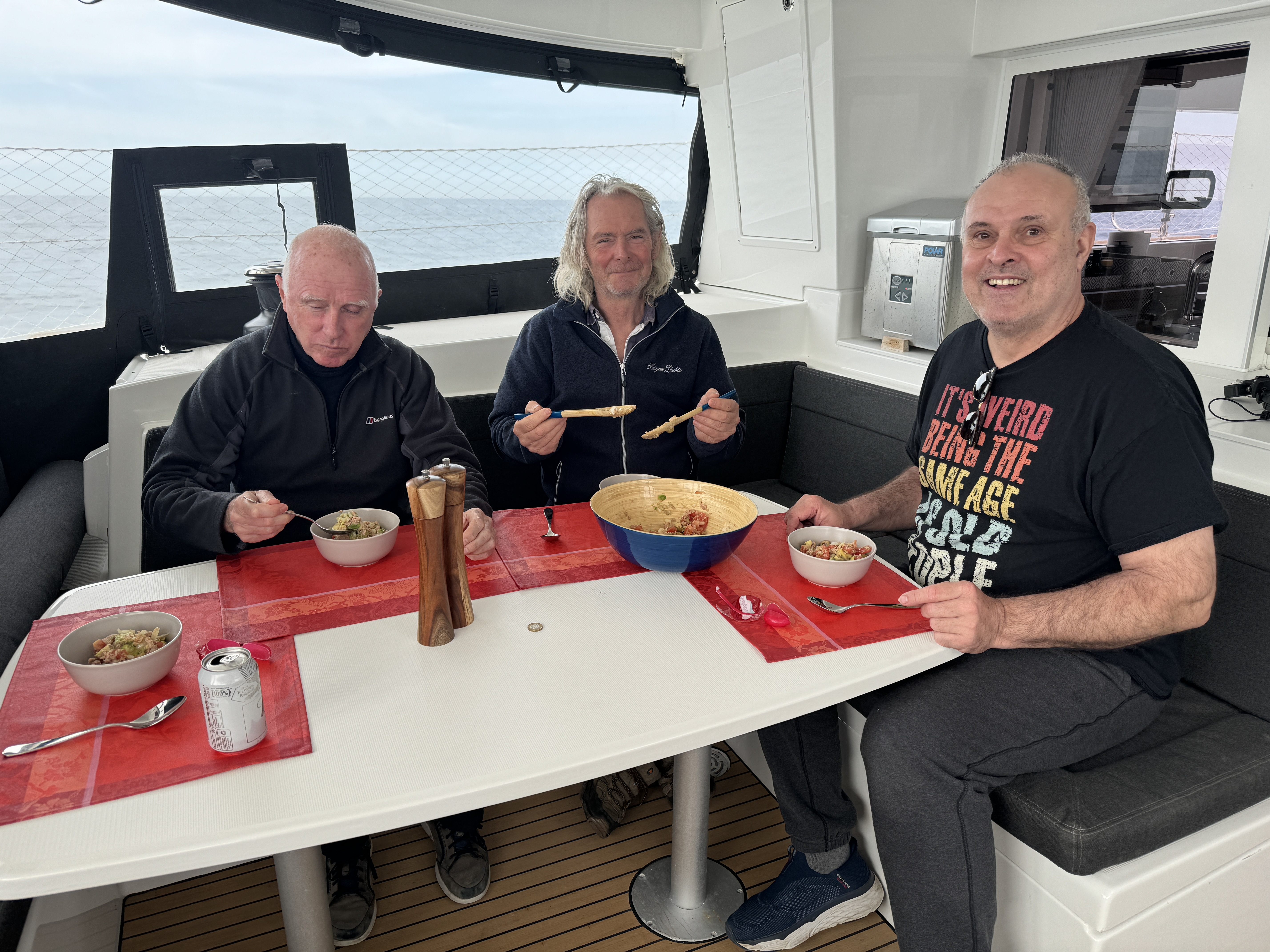 Lunch im Cockpit