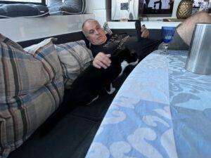 Geschafft nach sooo viel Besuch - Lucky und Axel