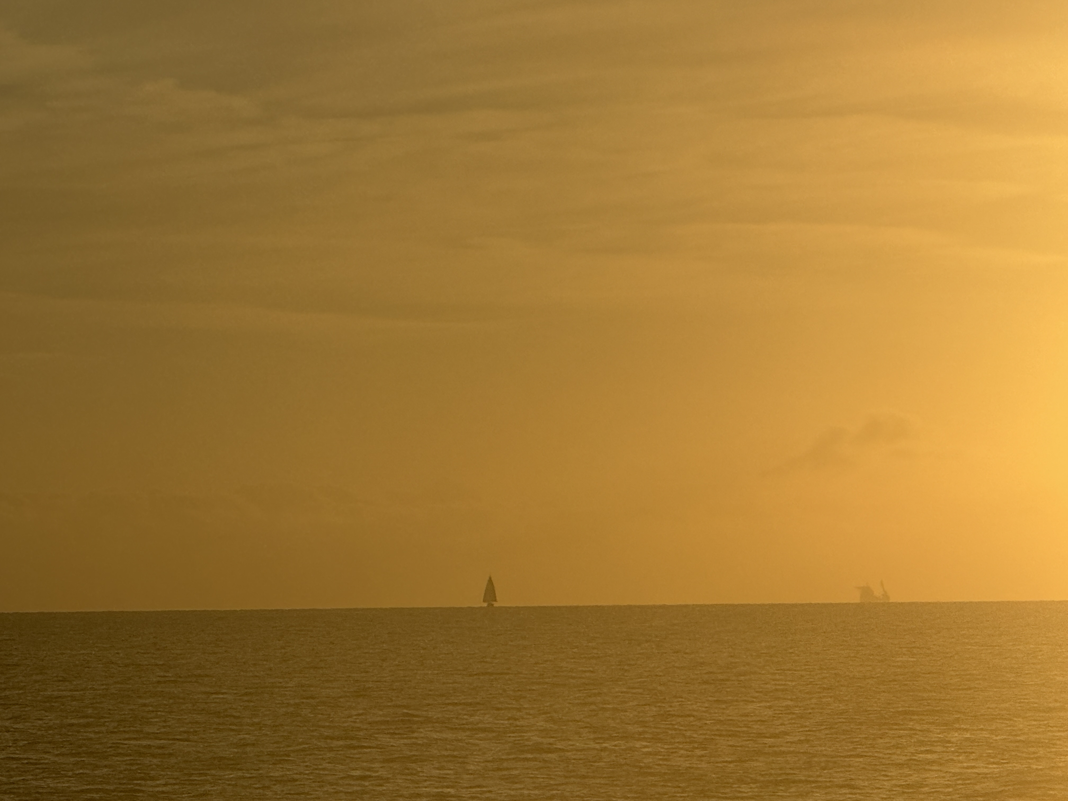 Andere segeln nach Osten