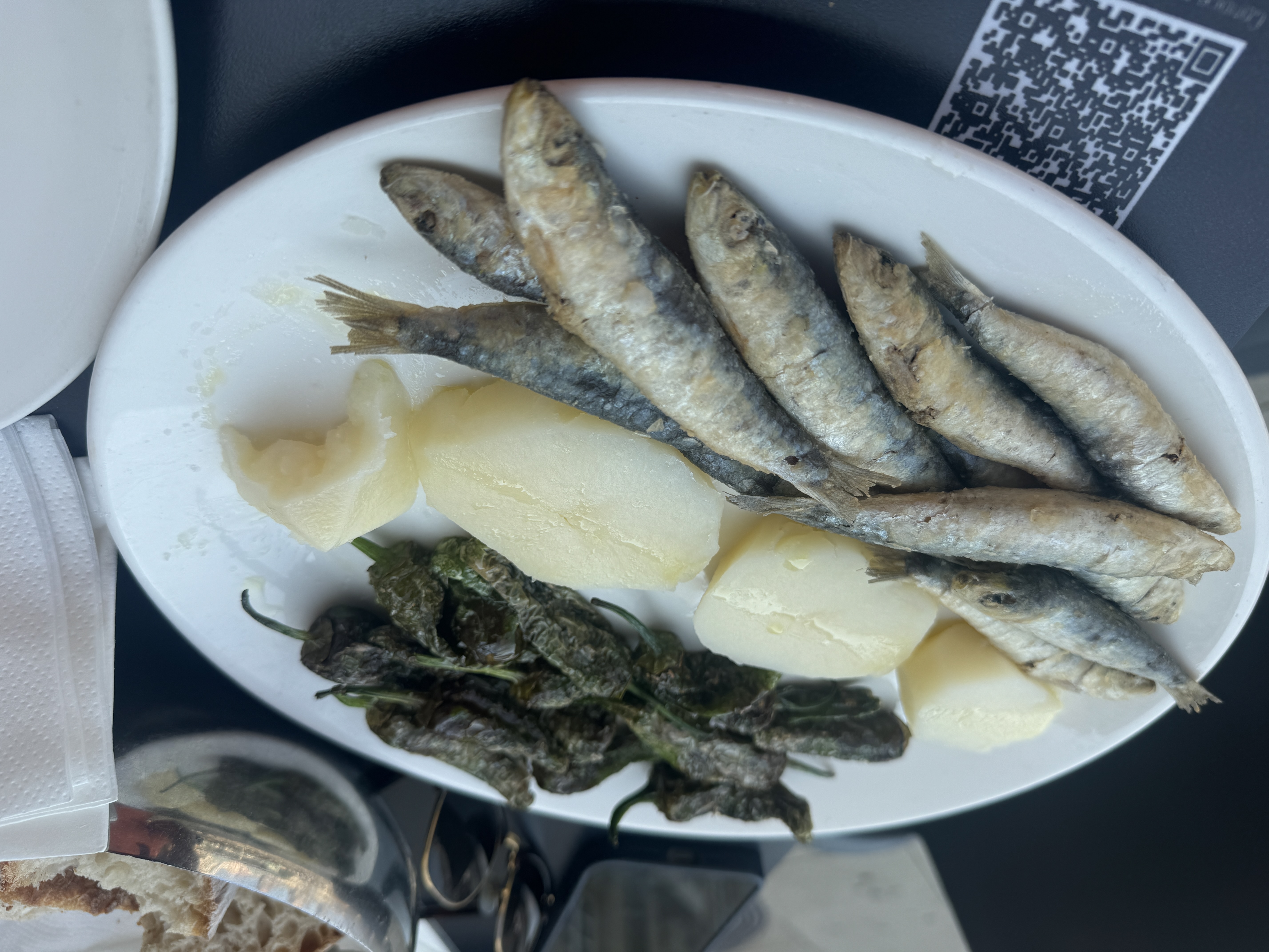 Sardinen mit Kartoffeln und Pimientos