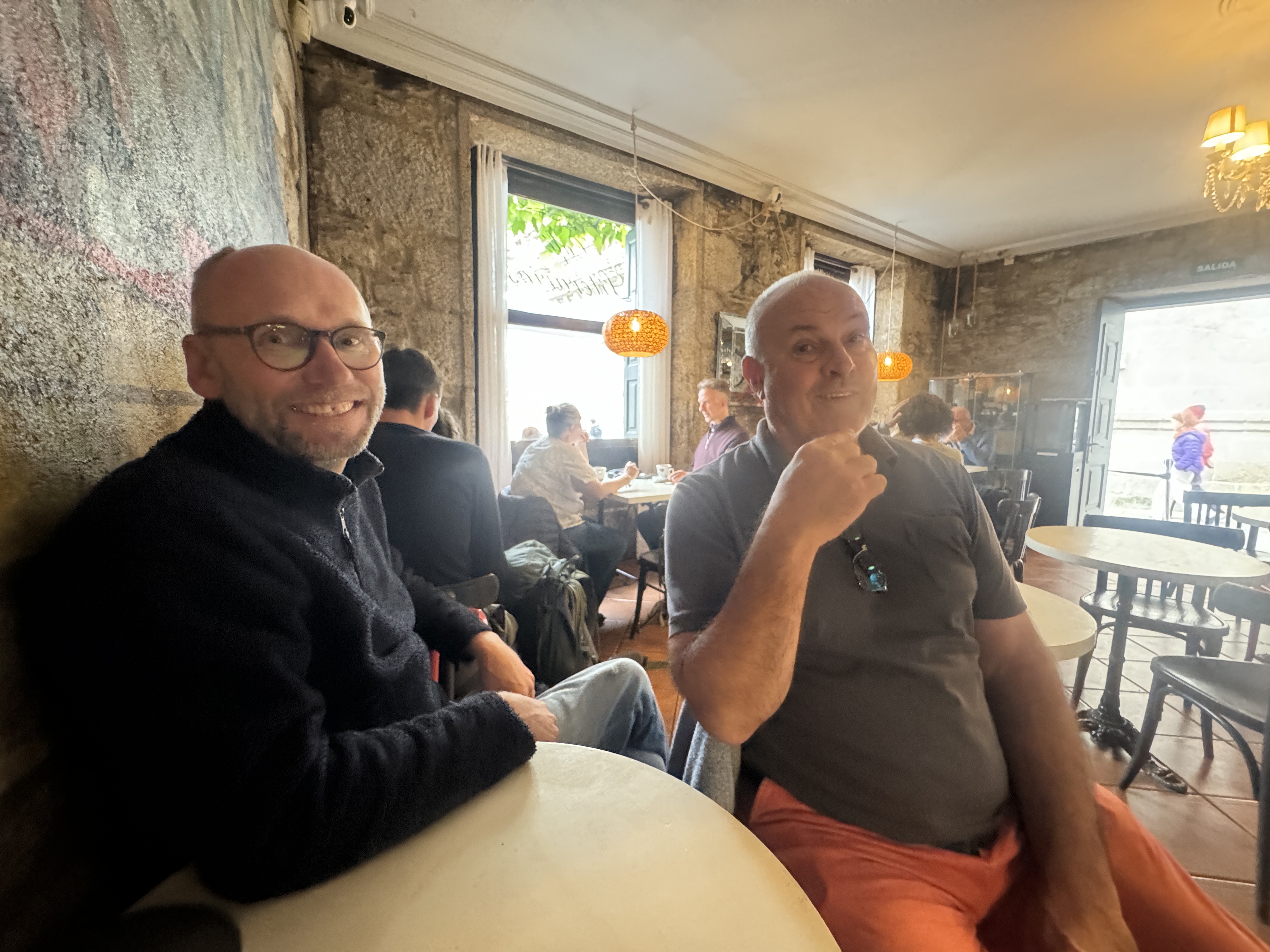 Axel und Jens im Café Literarios