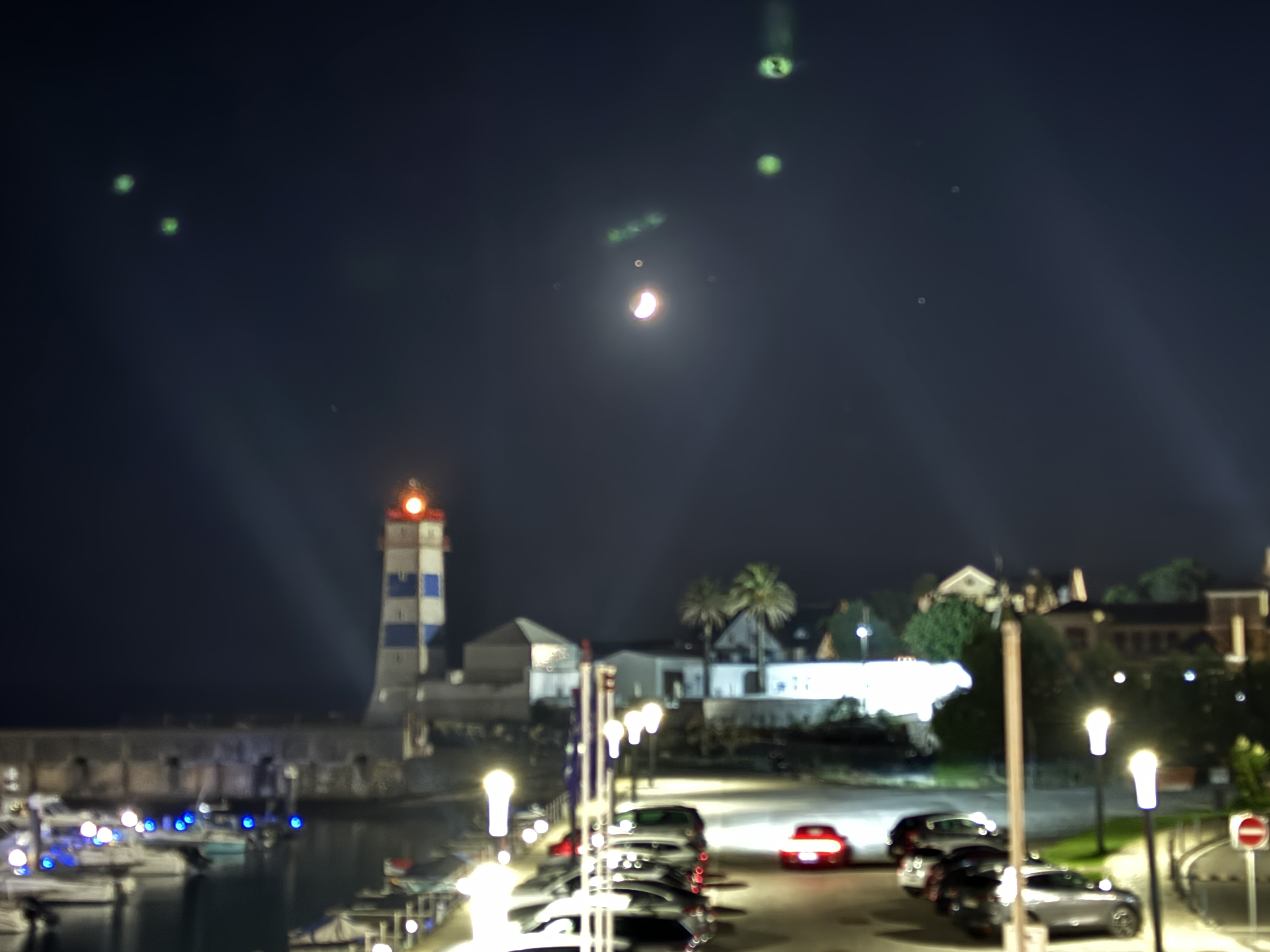 Der Mond ist aufgegangen