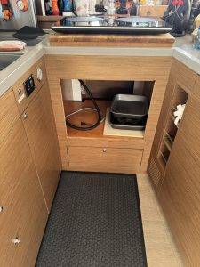 In das Loch soll eine Schublade