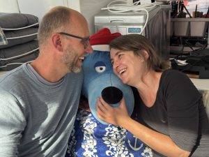 Jens und Aneta mit dem Kapitän