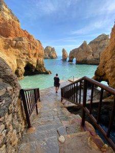 Bootsanleger für die Grottentouren (Foto von Laura Kamberg)