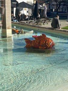 Keramikfische in Monchique