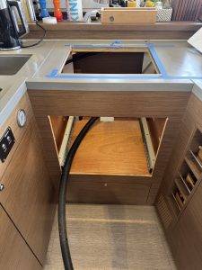 Abgemessen und losgesägt