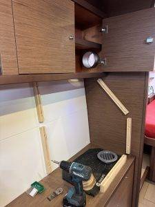 Standort für die neue Klimaanlage im Eignerrumpf