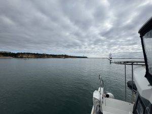Superleerer Ankerplatz vor Ferragudo