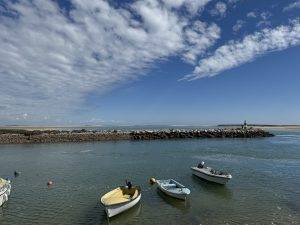 Hafemeinfahrt und Blick auf die weite Lagune