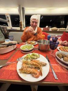 Leckeres Abendessen an Bord