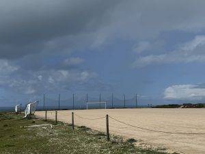 Direkt daneben - Fußballplatz mit einmaliger Aussicht