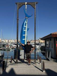 Axel übt fürs große Angler-Latinum