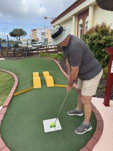 Abschlag an Tee 1 von Via Apia