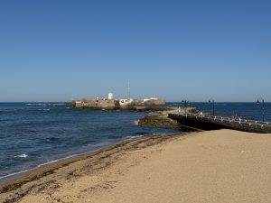 Blick zum Castillo de San Sebastián