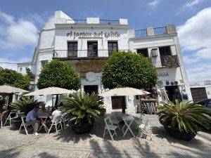 Den Tisch nehmen wir!