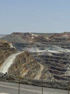 Ganz schön tiefes Loch