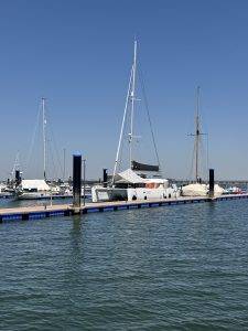 La Ola am neuen Liegeplatz in der Marina del Odiel