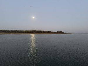 Der Mond ist auch noch da