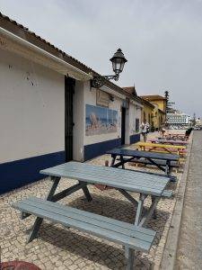 Ohne Schatten kann man nicht sitzen