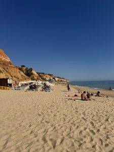 Praia do Barranco das Belharucas
