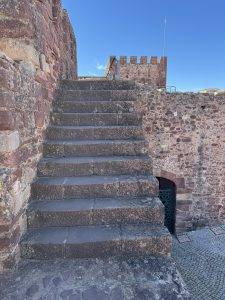 Auf zur Burgumrundung