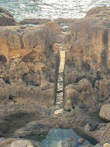 Durch diese hohle Gasse…