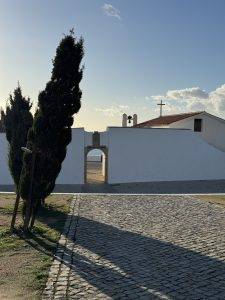 Exponierte Lage am Klippenrand