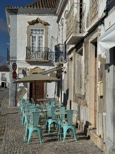 Ein (leerer) Platz an der Sonne