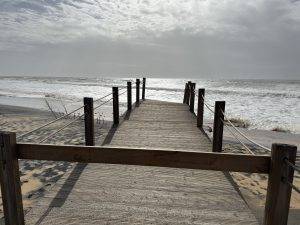 Sturmschaden am Strand