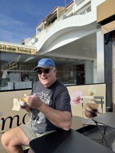 Das Eis schmeckt schon