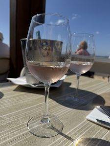 Mittags in die Strandbar