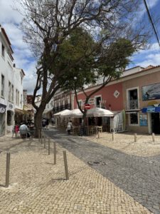 Überall Cafés und Restaurants