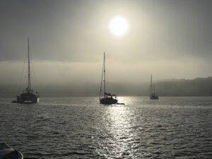 Die Sonne brennt den Nebel weg