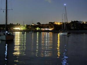 Abends vor Anker