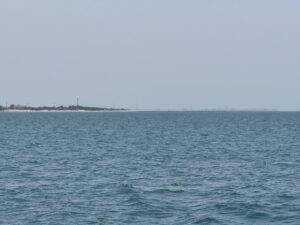 Cádiz taucht am Horizont auf