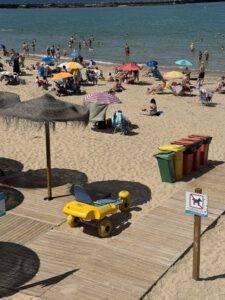 Strandwagen für Gehbehinderte
