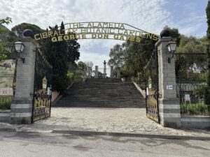 Eingang zum Botanischen Garten