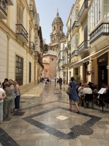 Durch die Calle San Agustin