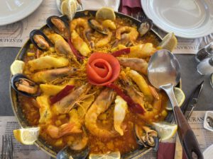 Meeresfrüchte Paella