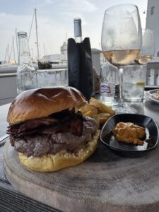 Schwarz-Bacon-Burger