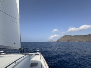 Motorsegeln nach Westen