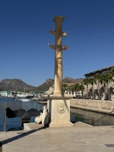 Columna Rostral
