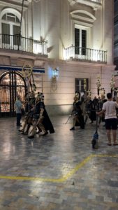 Plötzlich marschieren Römer durch die Stadt
