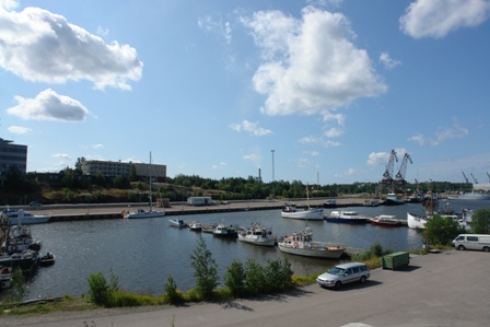 Liegeplatz im Industriehafen	